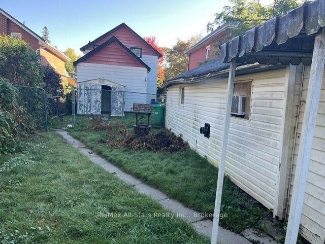 Property Photo:  485 Mark Street  ON K9H 1W1 