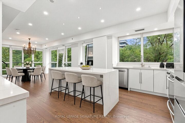 Property Photo:  2230 Lake Shore Boulevard W 107  ON M8V 0B2 