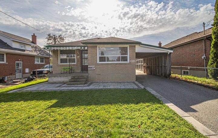 Property Photo: 657 Taylor Avenue ON L1H 2E9