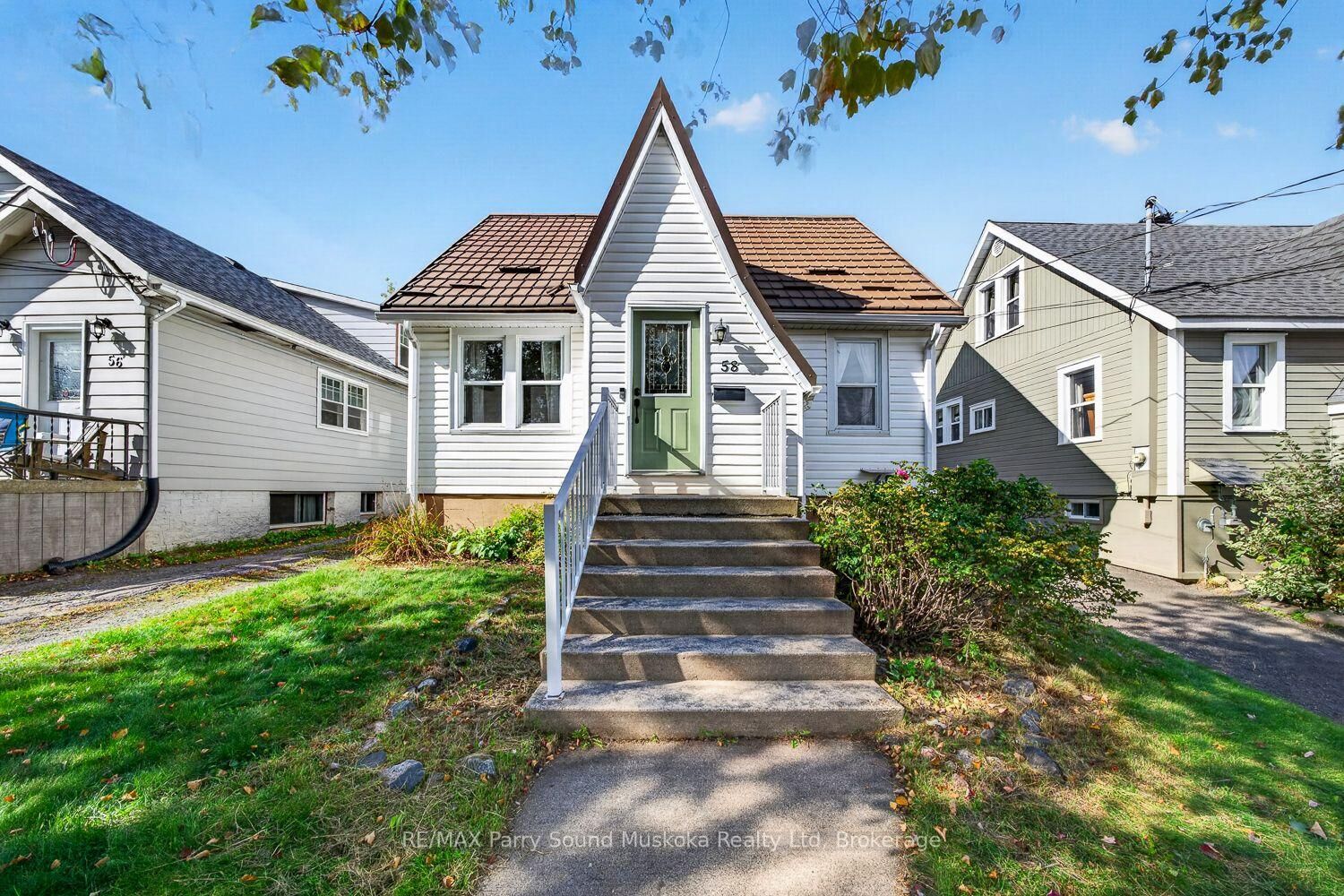 Property Photo:  58 William Street  ON P2A 1V1 