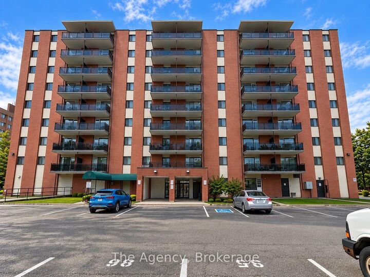 Property Photo:  45 Paisley Boulevard W 203  ON L5B 1E4 
