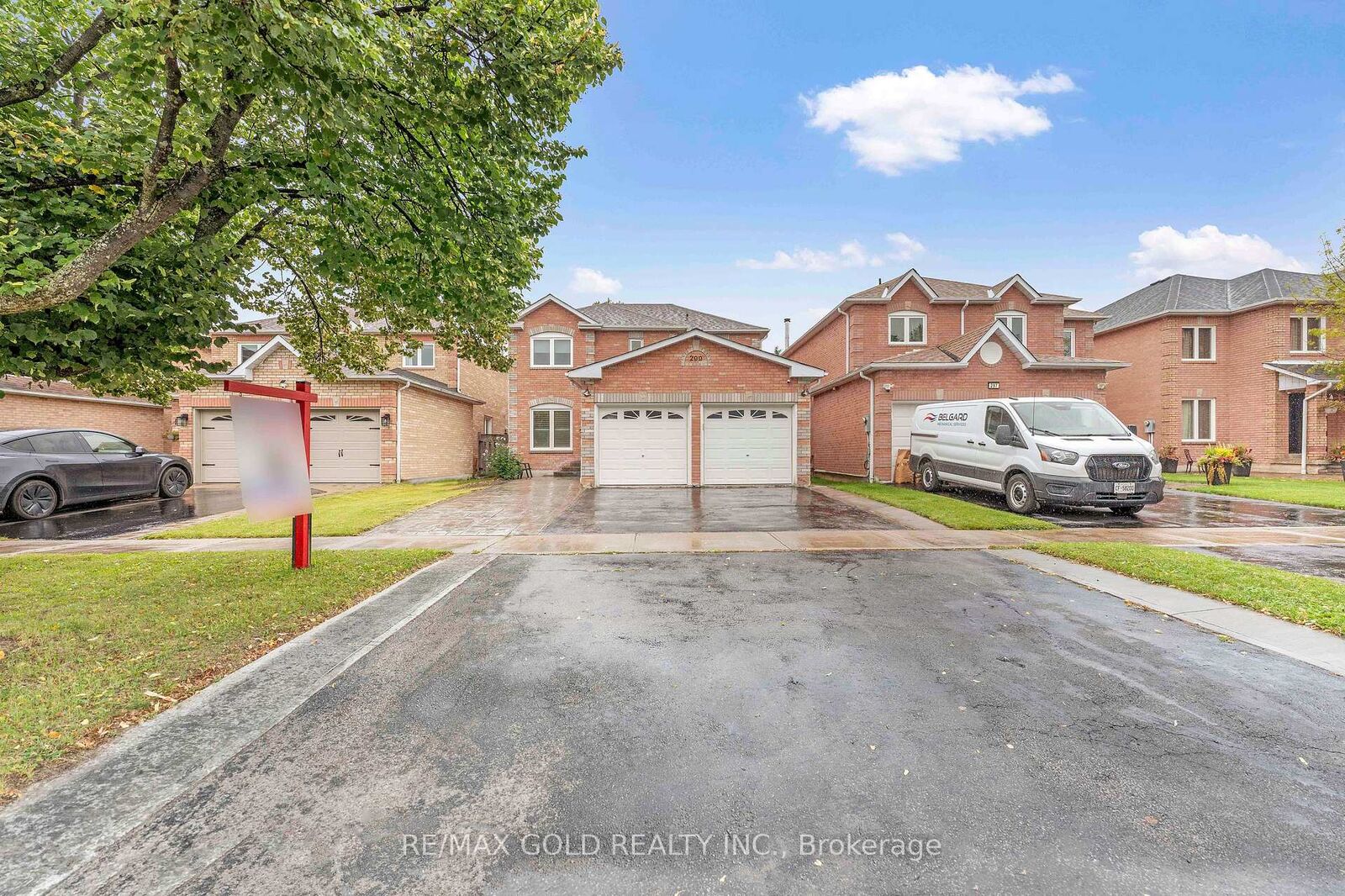 Property Photo: 299 Delaney Drive ON L1T 3S6
