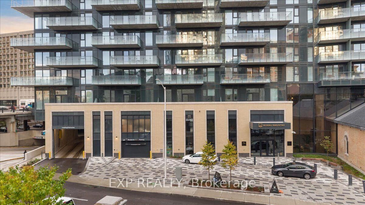 Property Photo:  74 Nicholas Street #2013  ON K1N 0H2 