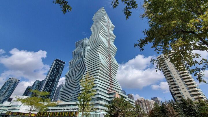 Property Photo:  3883 Quartz Road 3811  ON L5B 0M4 