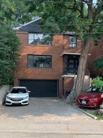 Property Photo:  576 Davenport Road 2nd Floor  ON M5R 1K9 