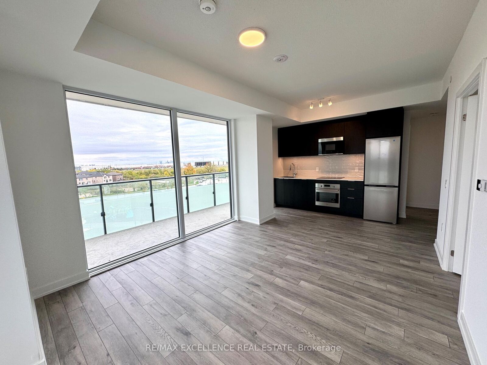 Property Photo:  15 Skyridge Drive 419  ON L6P 4S3 