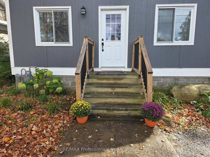 Property Photo:  187 Main Street W  ON P1H 1X9 