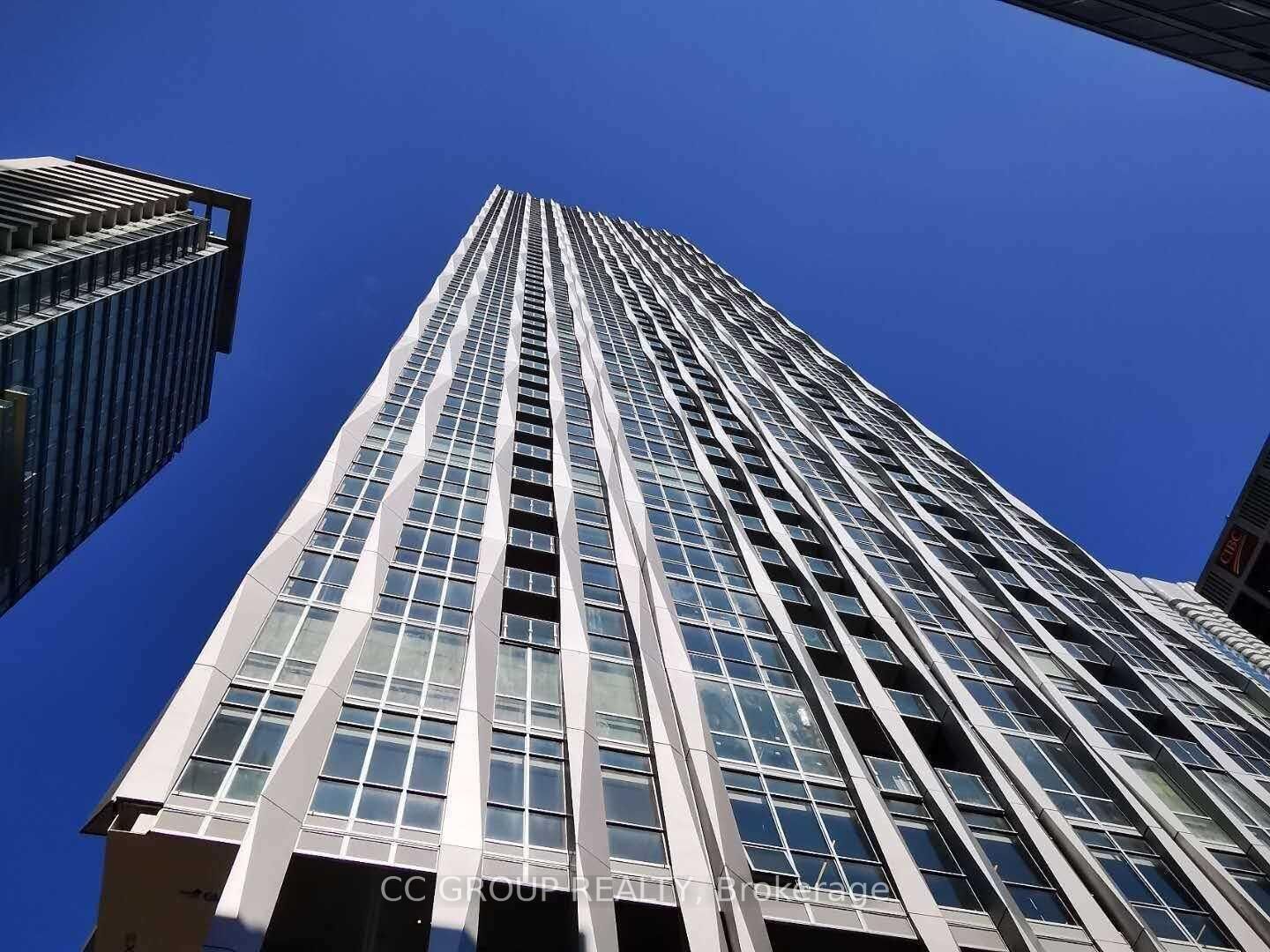 Property Photo:  1 Yorkville Avenue 2901  ON M4W 0B1 