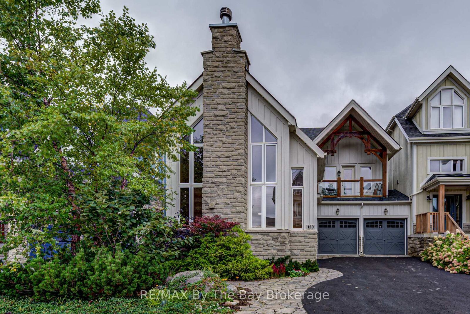 Property Photo:  120 Venture Boulevard  ON L9Y 0B6 