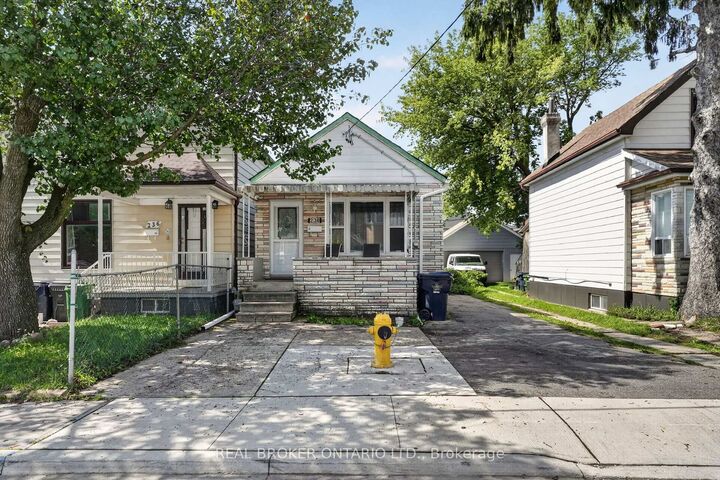 Property Photo:  238 Chambers Avenue  ON M6M 3L5 
