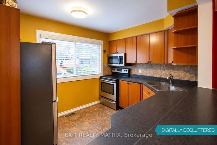 Property Photo:  3006 Fairlea Crescent  ON K1V 8T7 