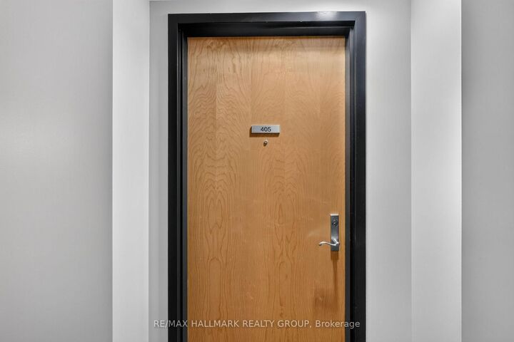 Property Photo:  250 Lett Street 405  ON K1R 0A8 