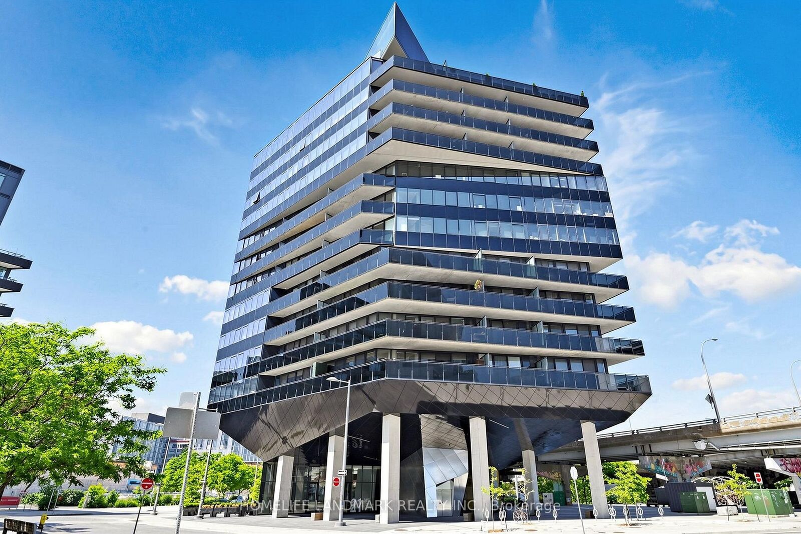 Property Photo: 21 Lawren Harris Square 801 ON M5A 0T4