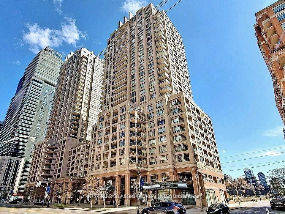 Property Photo:  909 Bay Street 905  ON M5S 3G2 