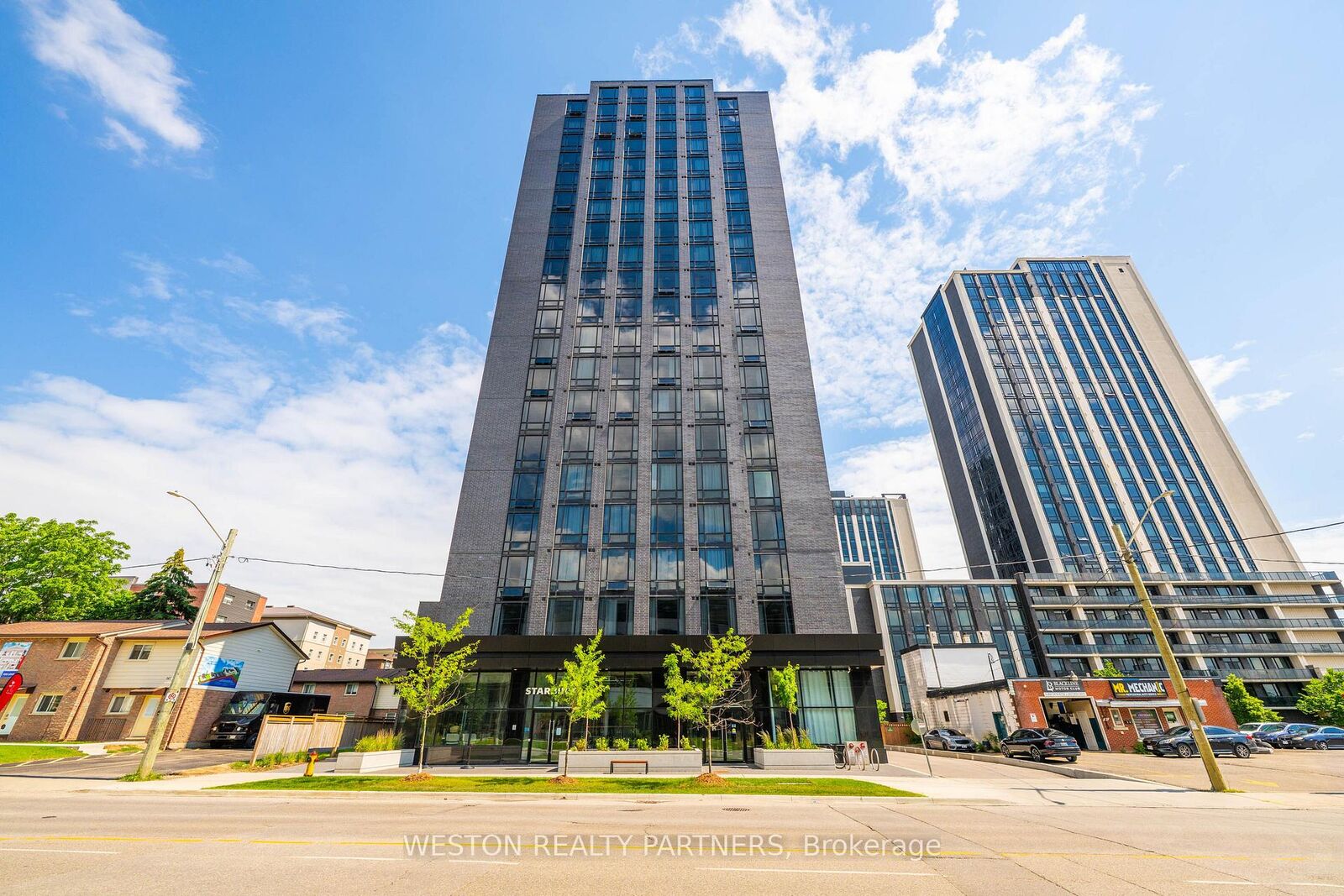 Property Photo:  145 Columbia Street W 503  ON N2L 0K7 