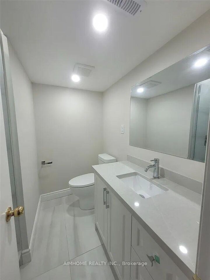 Property Photo: 39 Candlebrook Crescent ON M1W 4B3