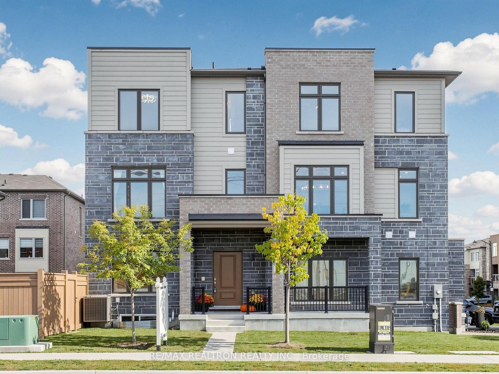 Property Photo:  175 William Booth Avenue  ON L3X 0L4 