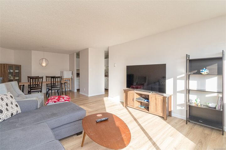 Property Photo:  877 Ellery St #204  BC V9A 4R8 