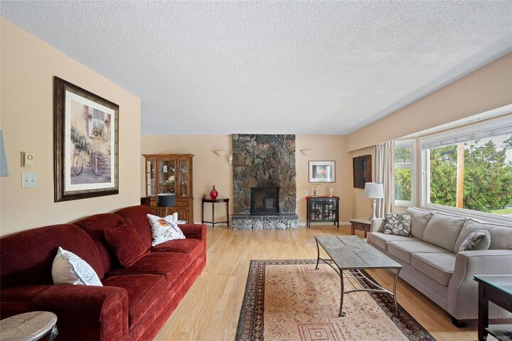 Property Photo:  3906 Braefoot Rd  BC V8P 3T2 