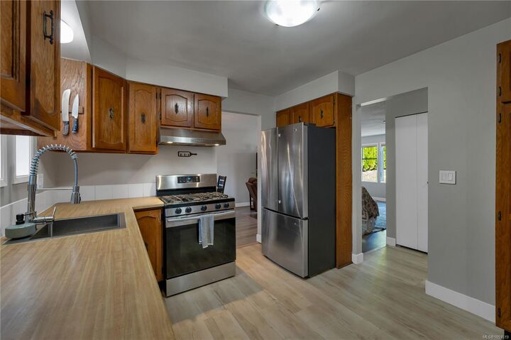Property Photo:  756 Kalmar Rd  BC V9W 5S4 