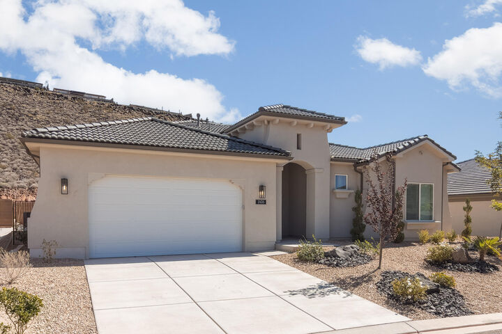 Property Photo:  1406 N Rustico Dr  UT 84780 