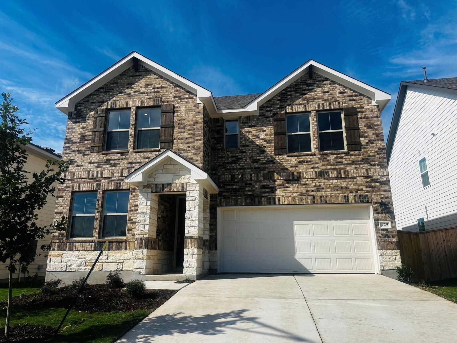 Property Photo: 125 Jans Way TX 78626
