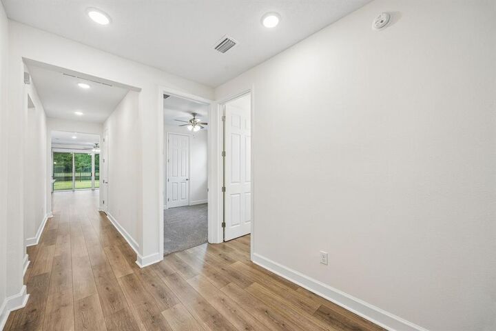 Property Photo:  95407 Woodbridge Parkway  FL 32034 