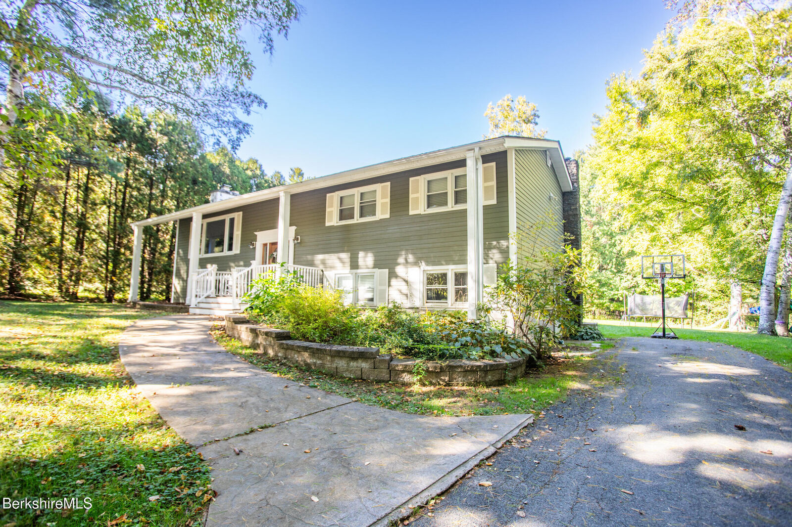 Property Photo:  506 Gale Ave  MA 01201 