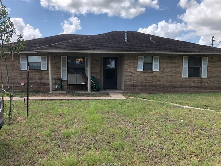 Property Photo:  1088 County Road 221  TX 77836 