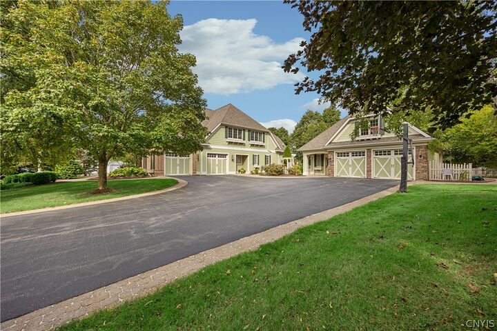 Property Photo:  811 Knighthood Circle  NY 13066 