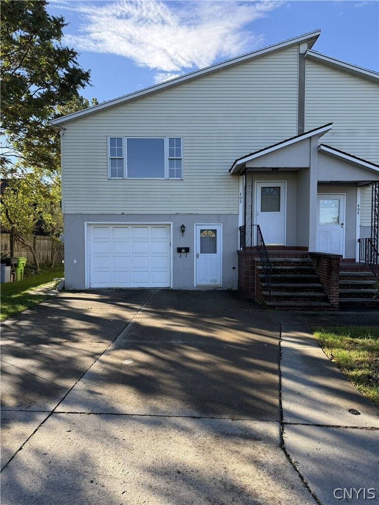 Property Photo:  404 Galster Avenue 402  NY 13206 