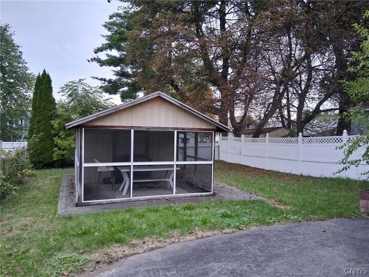 Property Photo:  121 Briggs Street  NY 13208 