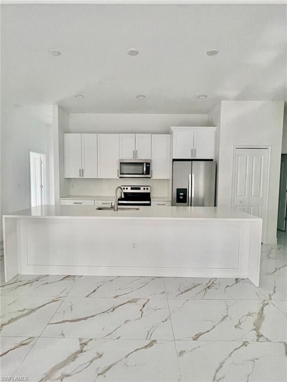 Property Photo: 803 Wagner Ave FL 33972