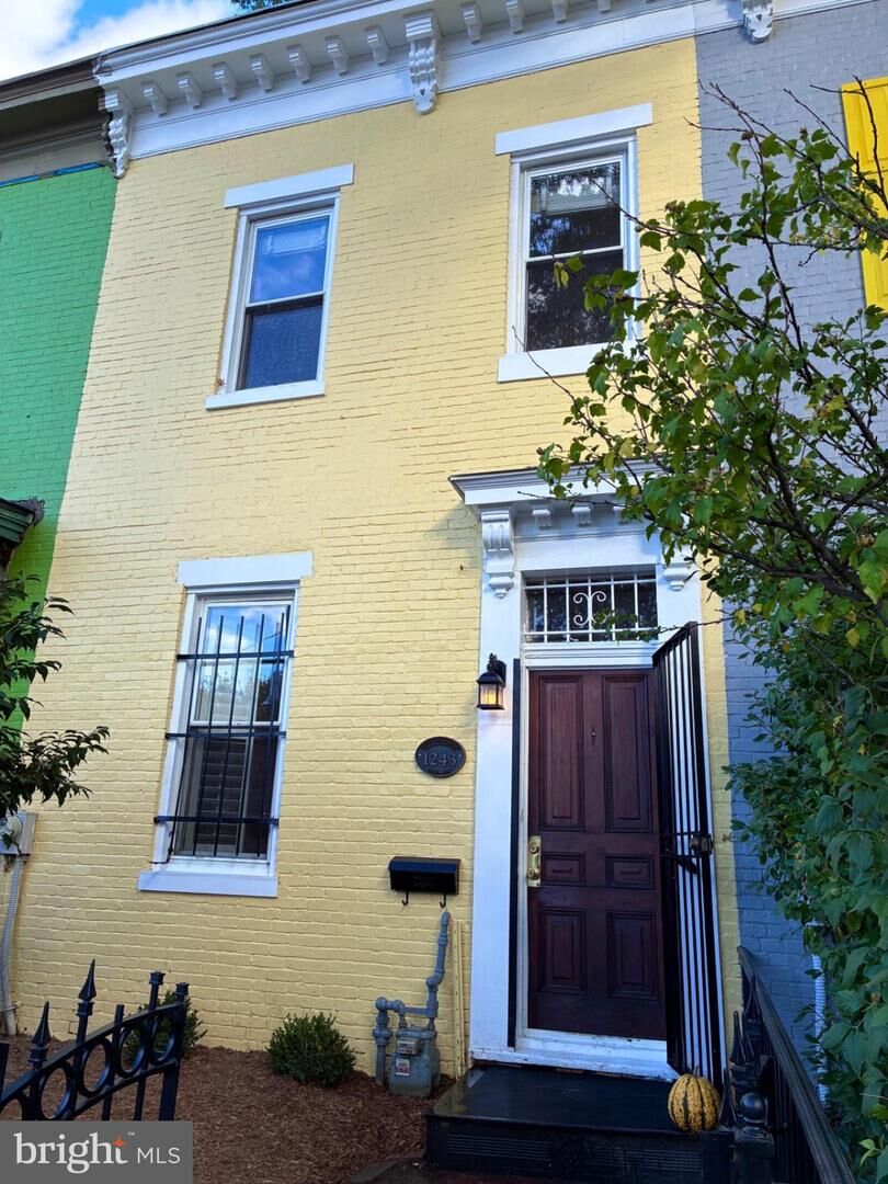 Property Photo:  1243 5th Street NW  DC 20001 