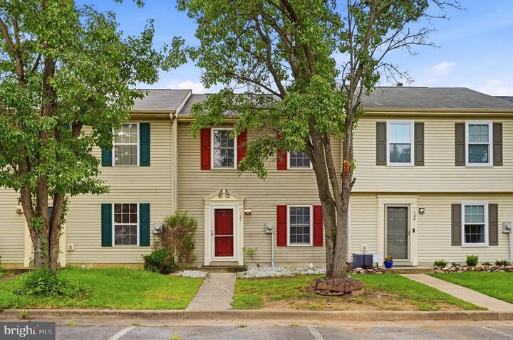 Property Photo: 127 Georgetowne Court VA 22655