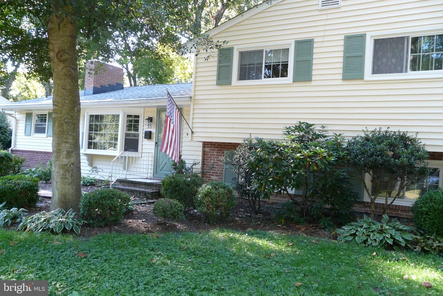 Property Photo:  