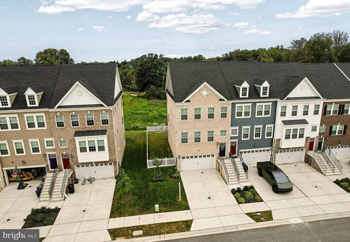 Property Photo: 233 Birdie Court MD 21208