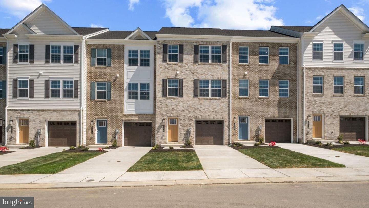 Property Photo: 7600 Daybreak Drive MD 20613