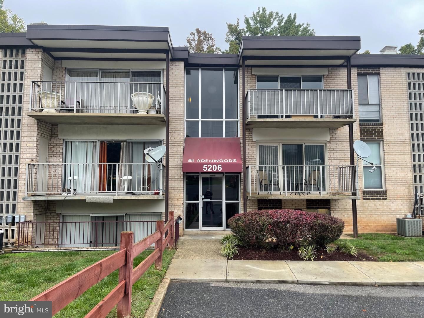 Property Photo:  5206 Newton Street 204  MD 20710 