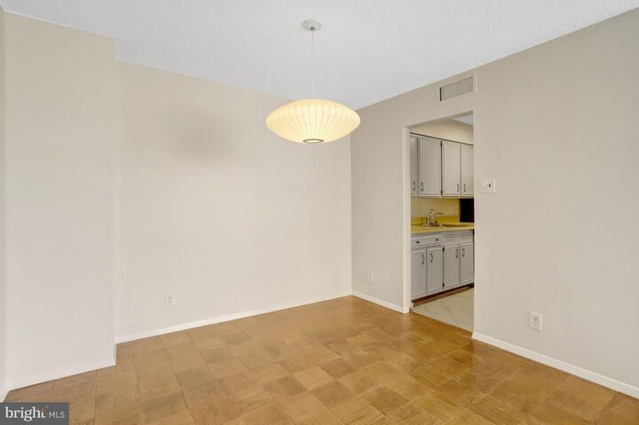 Property Photo:  3800 Fairfax Drive 1607  VA 22203 