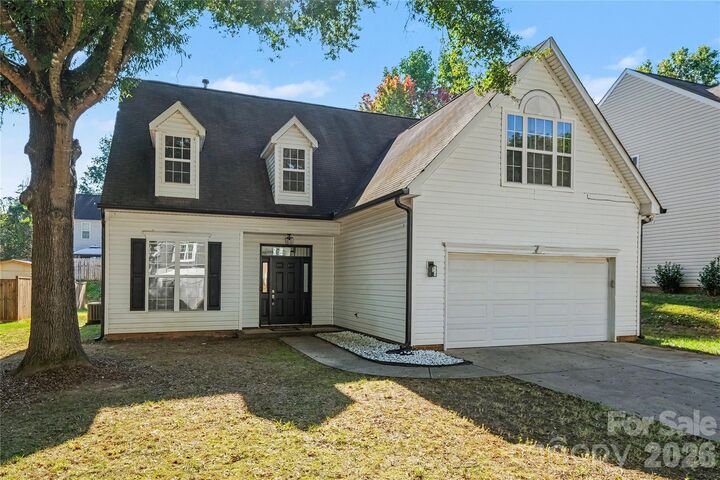 Property Photo:  8030 Shiny Meadow Drive  NC 28215 