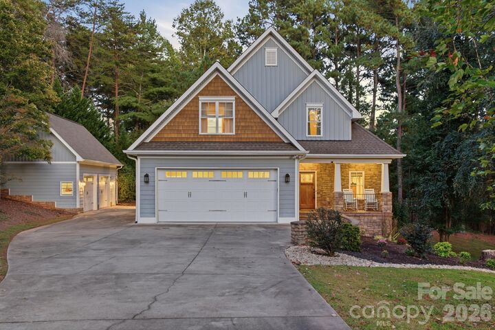 Property Photo:  5596 Bridgewater Drive  NC 28630 