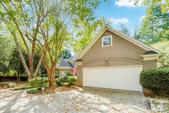 Property Photo:  7201 Charter Brook Drive  NC 28270 