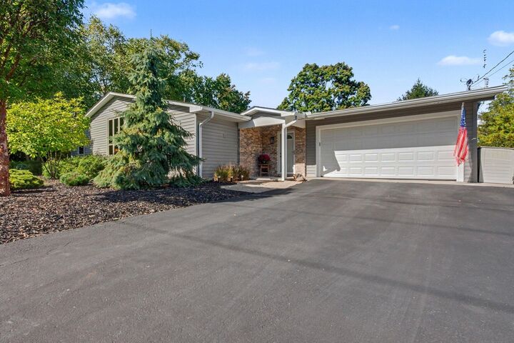 Property Photo: 76 Marion Street OH 43017
