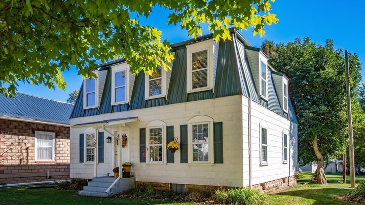 Property Photo:  584 N Main Street  OH 43080 