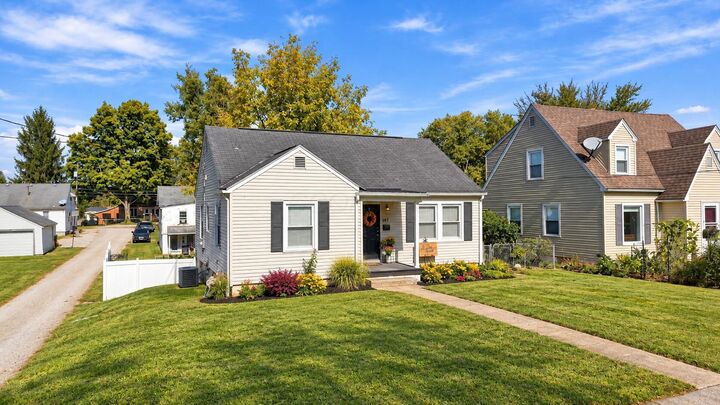 Property Photo:  147 Cleveland Avenue  OH 43130 