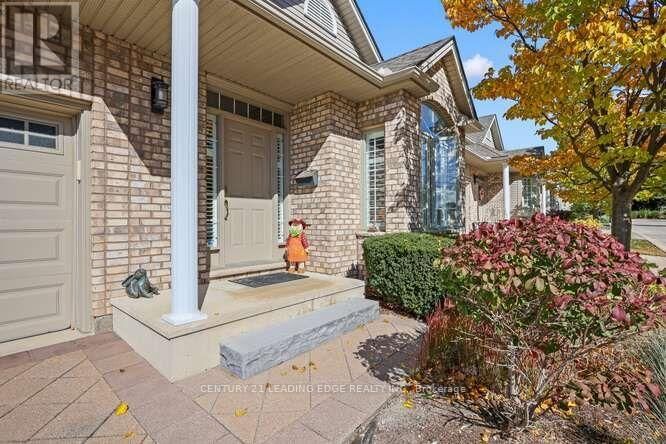 Property Photo: 1574 Richmond Street 28 ON N6G 5H7