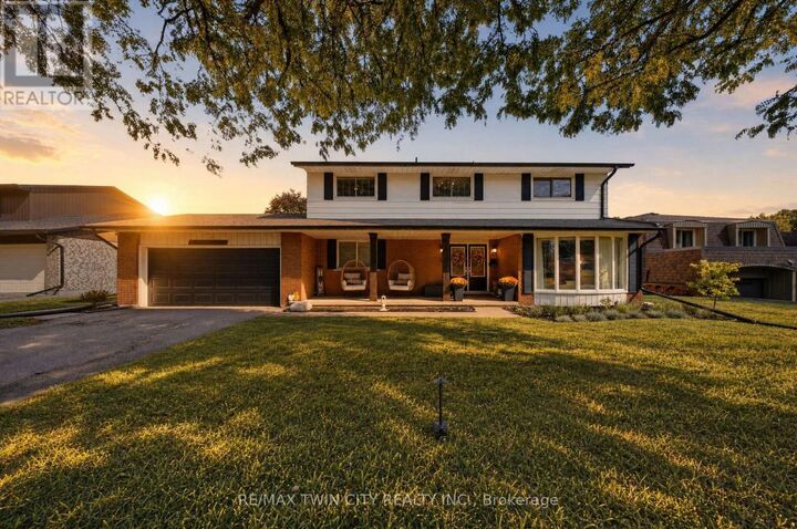 Property Photo:  25 Cedarland Drive  ON N3R 6G9 