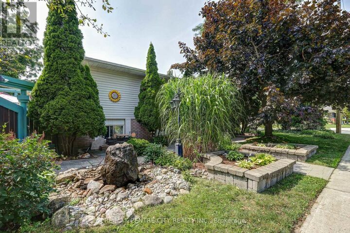 Property Photo:  37 Fifth Avenue  ON N5R 4C4 