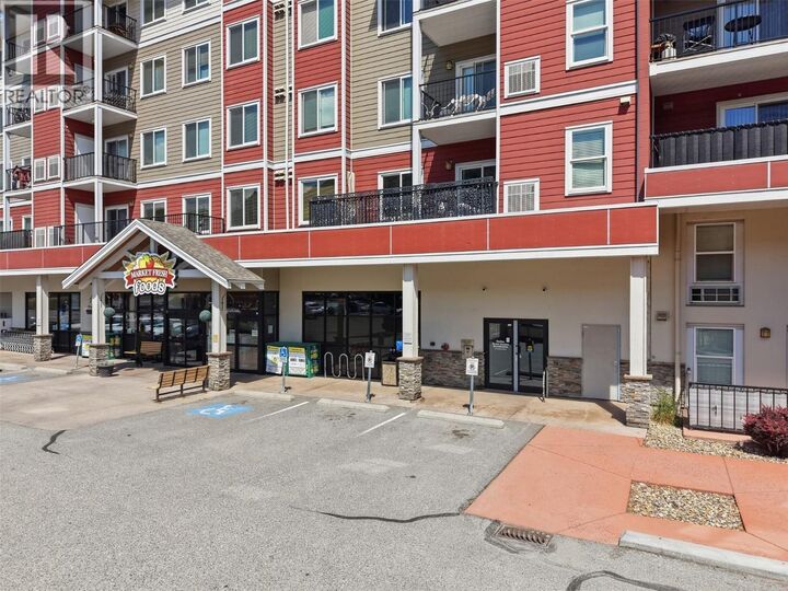 Property Photo:  5170 Dallas Drive 522  BC V2C 0C7 